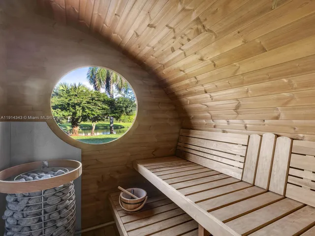 $2,500,000 | 12995 Southwest 40 Street, Davie, FL 33330