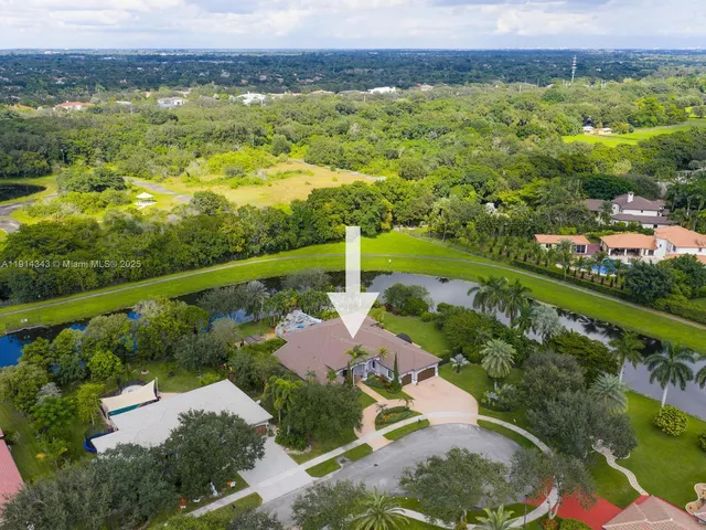 $2,500,000 | 12995 Southwest 40 Street, Davie, FL 33330
