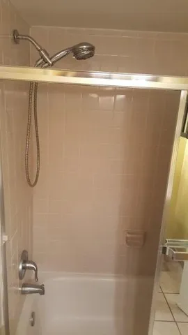 $2,000 | 733 Southeast 1st Way, Unit 104, Deerfield Beach, FL 33441