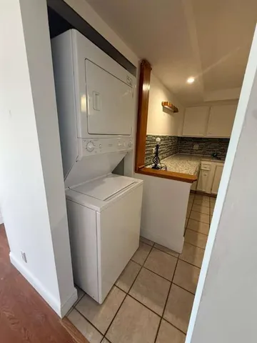 $2,000 | 733 Southeast 1st Way, Unit 104, Deerfield Beach, FL 33441