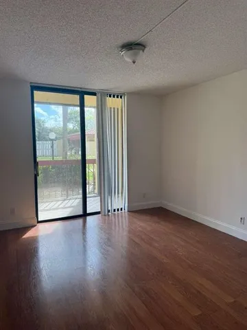 $2,000 | 733 Southeast 1st Way, Unit 104, Deerfield Beach, FL 33441