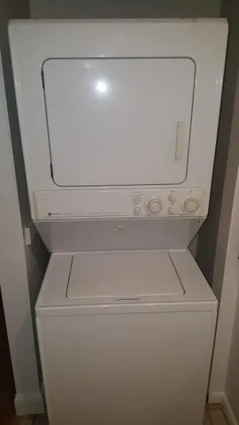 $2,000 | 733 Southeast 1st Way, Unit 104, Deerfield Beach, FL 33441