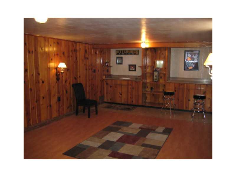 345 Johnston Road Upper St. Clair, PA 15241 - Photo 20 of 25 Family Room.