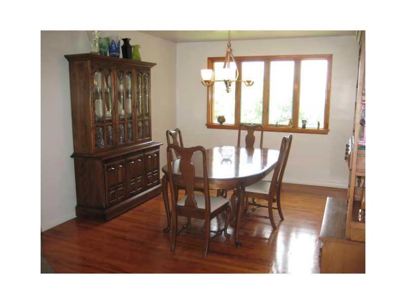345 Johnston Road Upper St. Clair, PA 15241 - Photo 3 of 25 Dining Room.