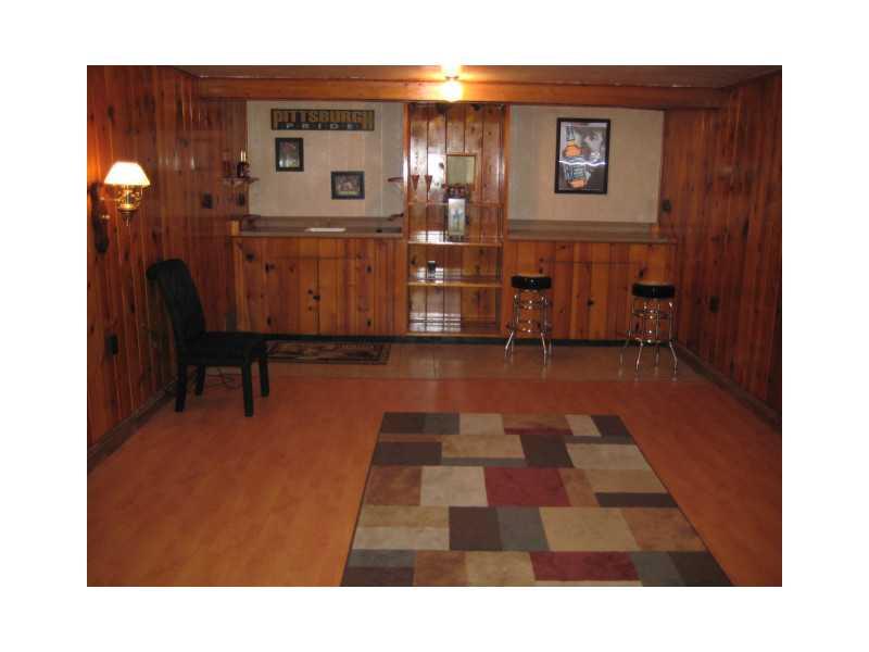 345 Johnston Road Upper St. Clair, PA 15241 - Photo 21 of 25 Family Room.