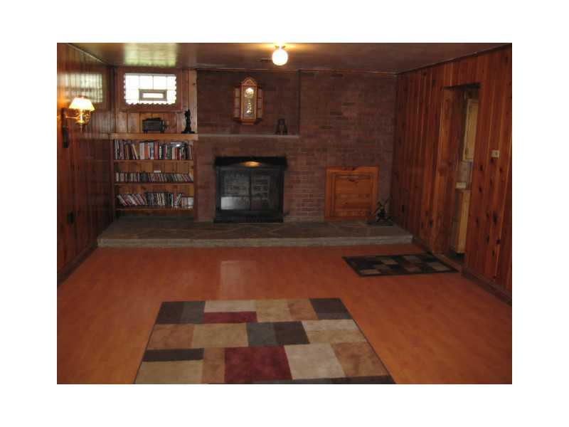345 Johnston Road Upper St. Clair, PA 15241 - Photo 22 of 25 Family Room.