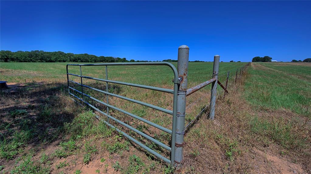 2 Smyrna Road Sunset, TX 76270 - Photo 5 of 29