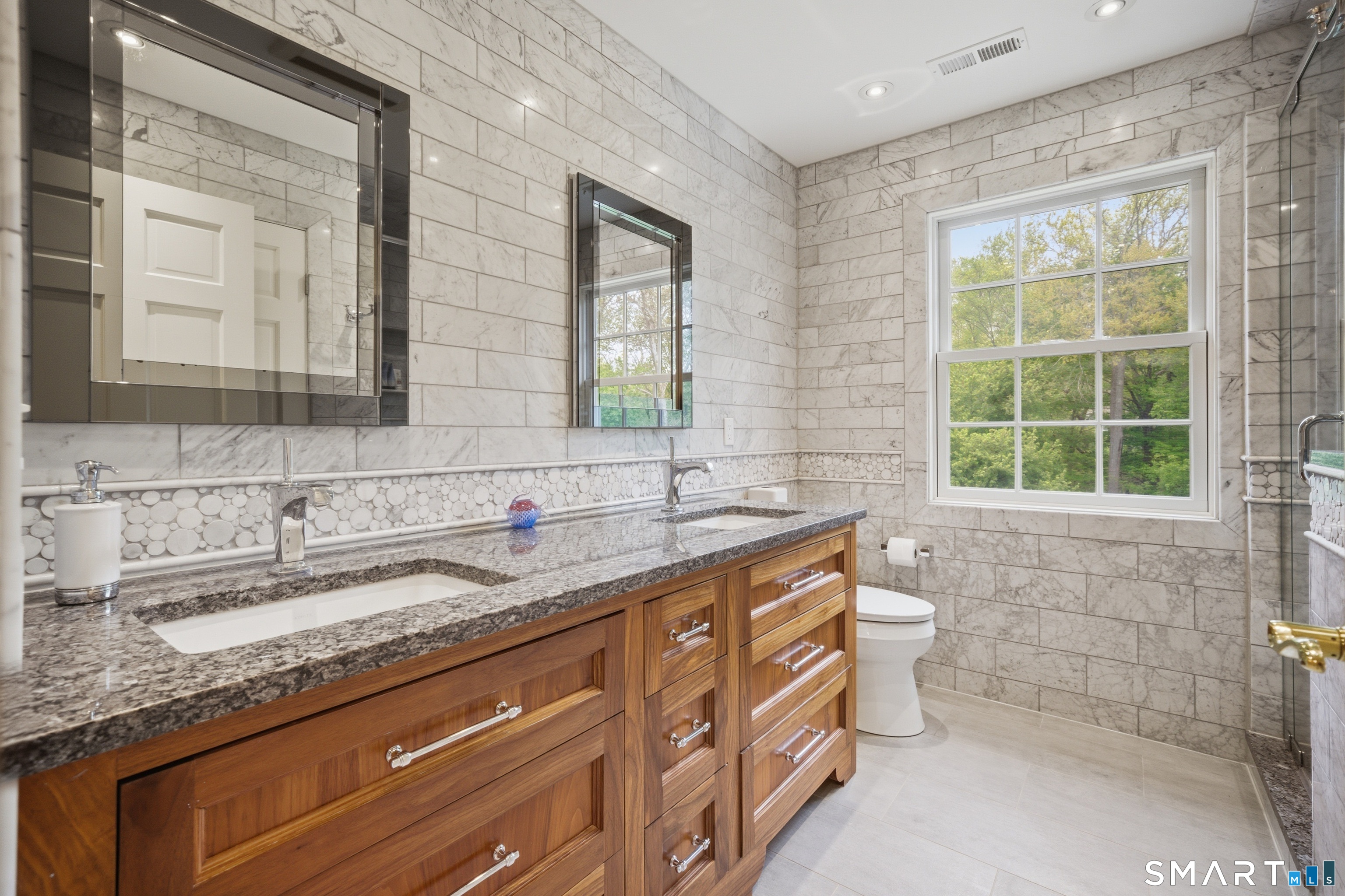 42 Anvill Road Fairfield, CT 06890 - Photo 19 of 35