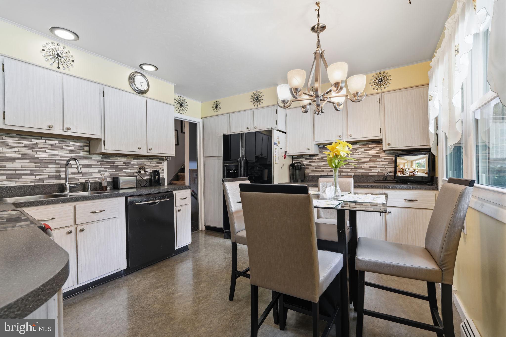 1028 Arboretum Road Wyncote, PA 19095 - Photo 7 of 23 Gallery Image 7