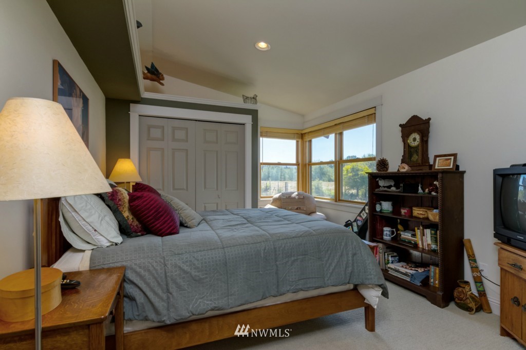 233 Kline Road Bellingham, WA 98226 - Photo 14 of 25