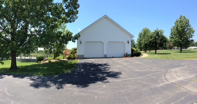 4370 East St Road Bloomfield, IN 47424 - Photo 8 of 35