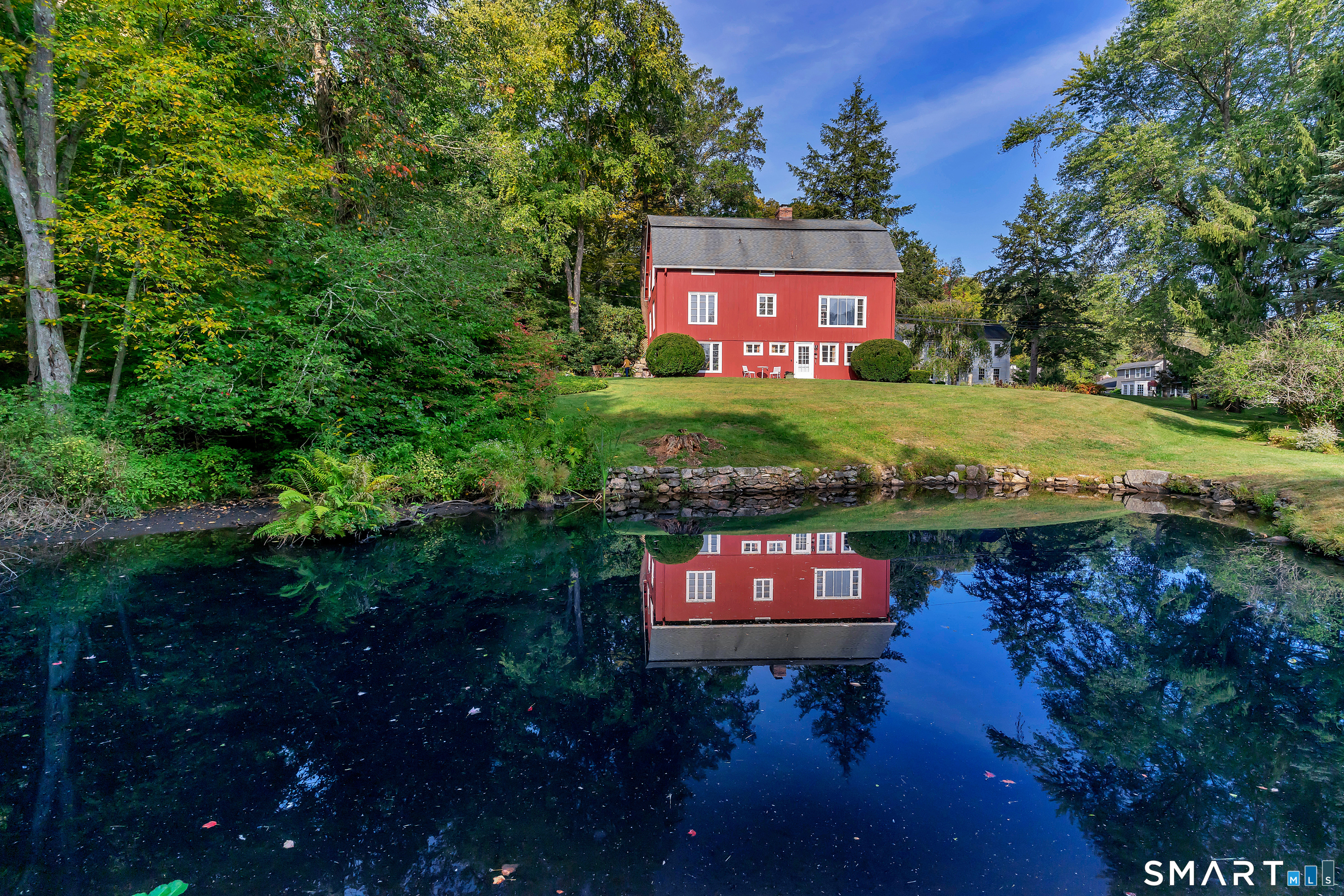 42 Picketts Ridge Road Redding, CT 06896 - Photo 4 of 32