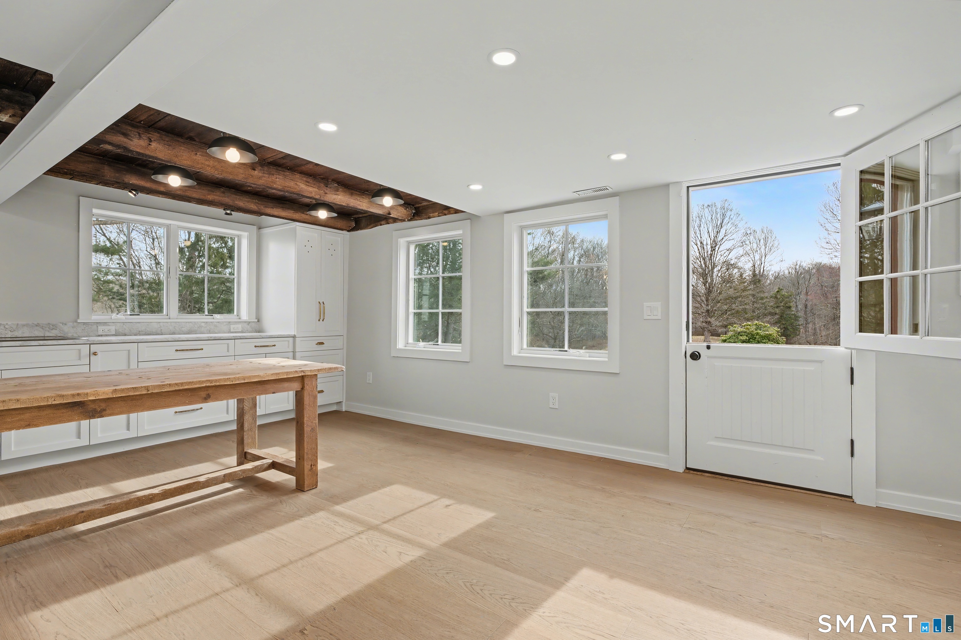42 Picketts Ridge Road Redding, CT 06896 - Photo 7 of 32