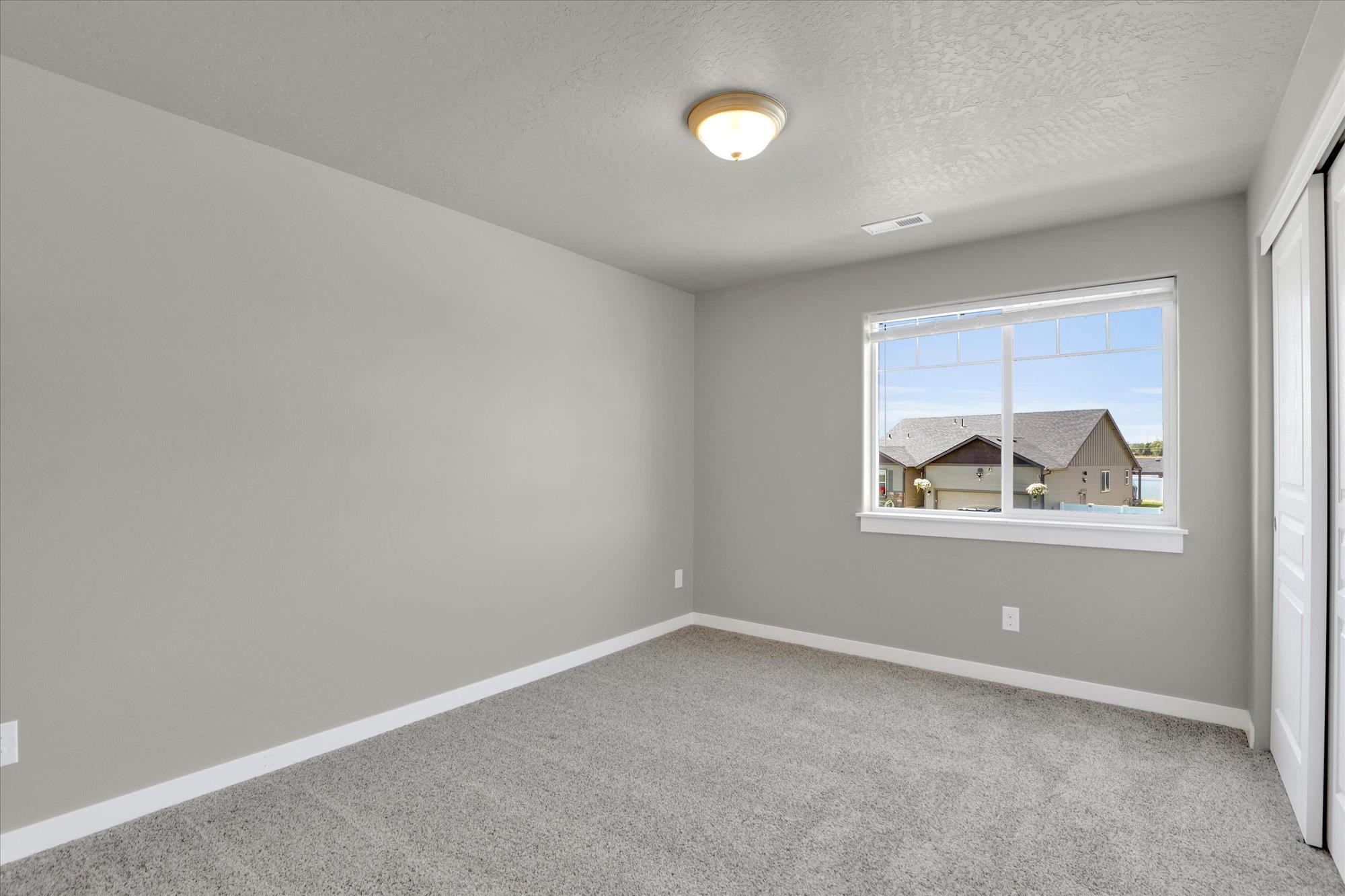 1119 South Soda Road Spokane, WA 99224 - Photo 2 of 45