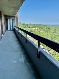 40 Village Road, Unit 1704 (PH4) Middleton, MA 01949 - Photo 28 of 35 a view of an outdoor space and a balcony
