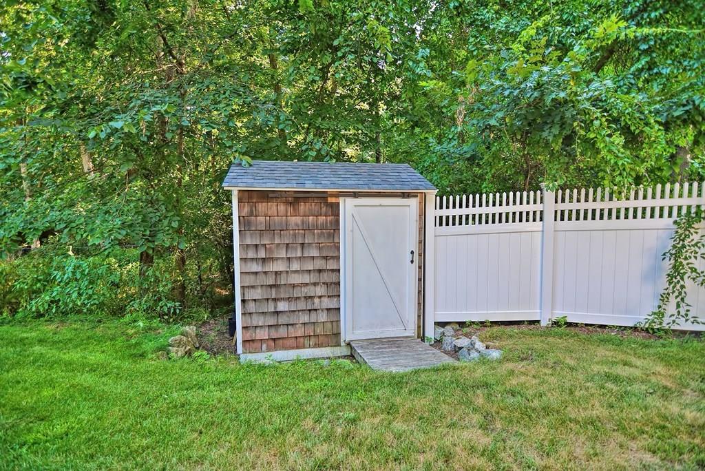 9 Christian Hill Road Upton, MA 01568 - Photo 12 of 38 Gallery Image 12
