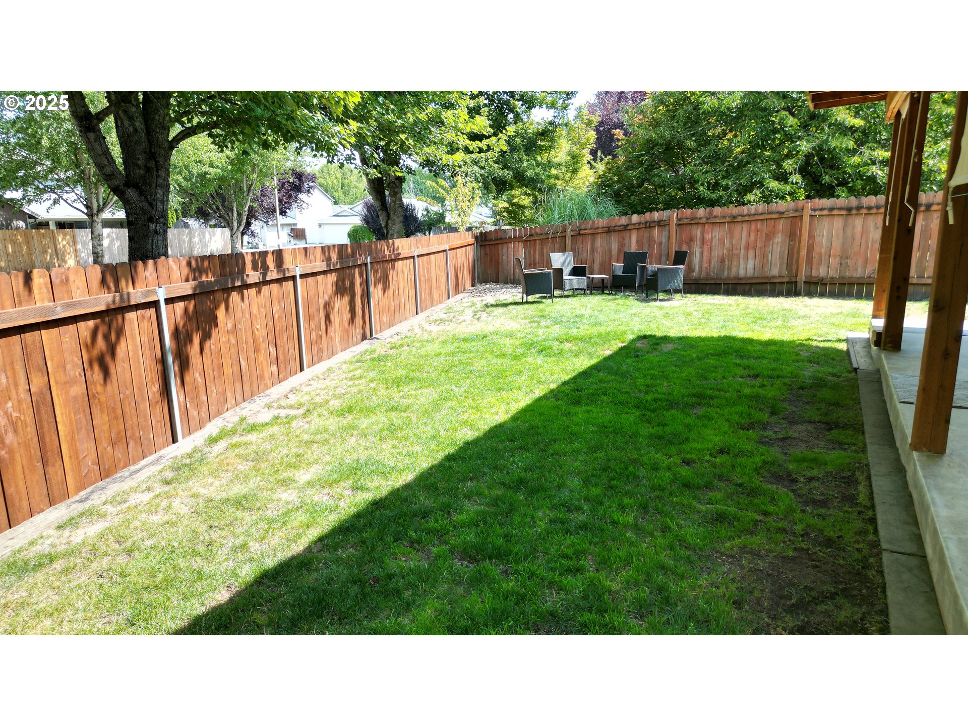 12 Southeast 9th Circle Battle Ground, WA 98604 - Photo 27 of 33 a view of a backyard with a garden