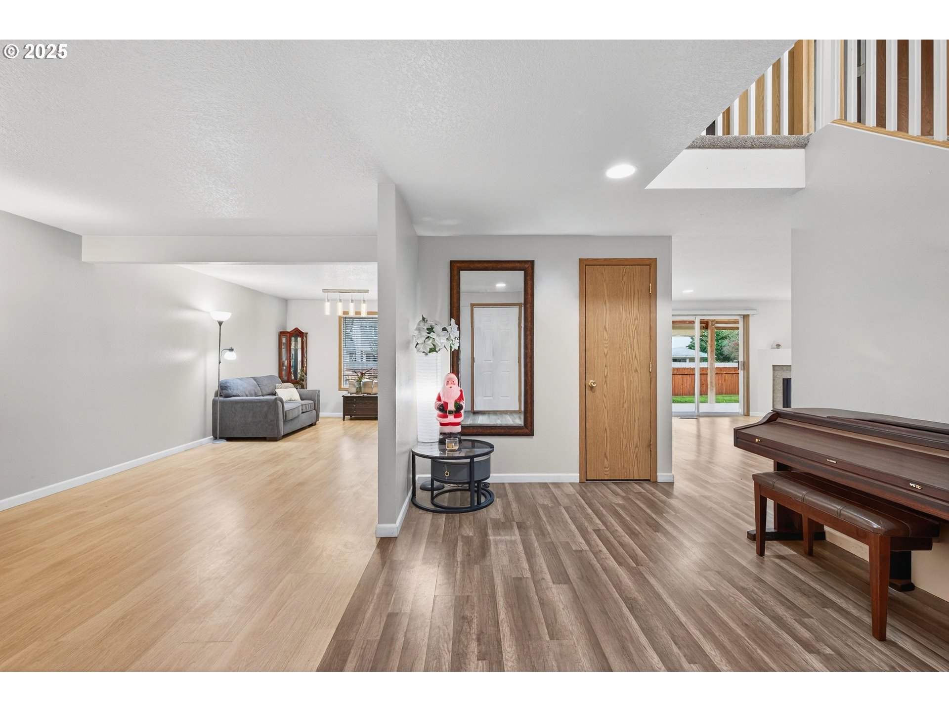12 Southeast 9th Circle Battle Ground, WA 98604 - Photo 31 of 33 a living room with furniture and wooden floor