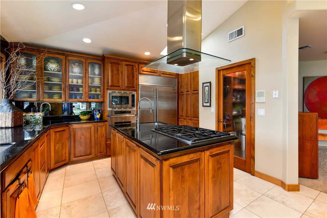 865 Kalispell Drive La Conner, WA 98257 - Photo 12 of 38