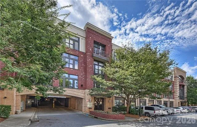 $1,525 | 2125 Southend Drive, Unit 145, Charlotte, NC 28203