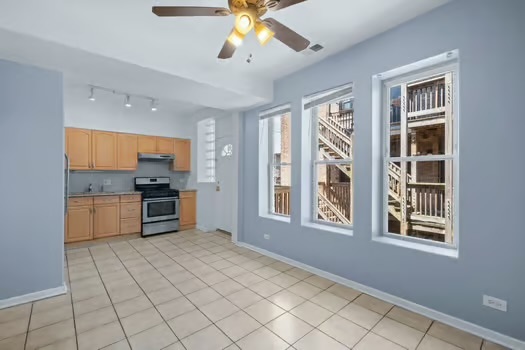 6710 South Ridgeland Avenue, Unit 2B Chicago, IL 60649 - Photo 5 of 13