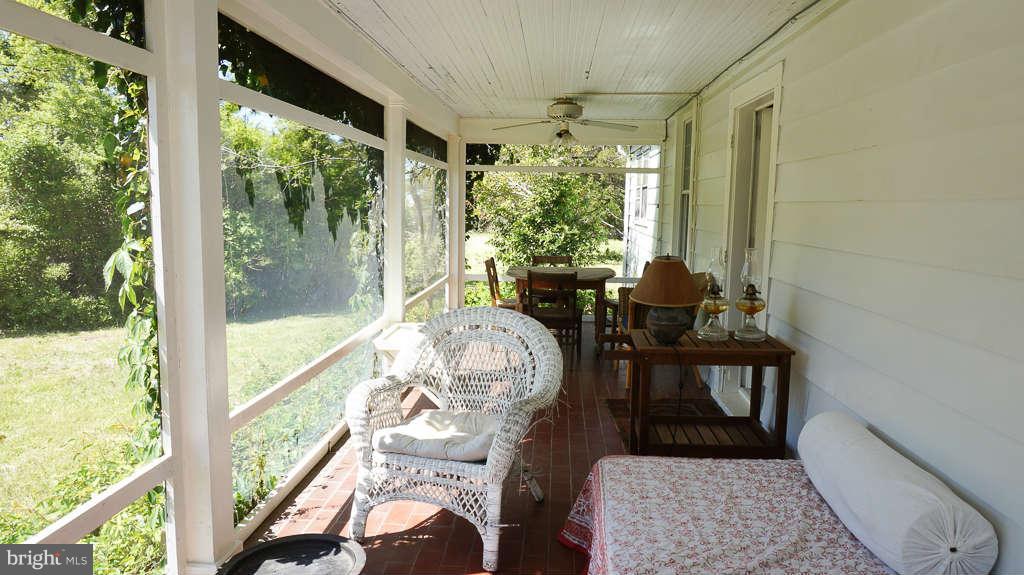 5439 Cassons Neck Road Cambridge, MD 21613 - Photo 5 of 30 Screened Porch