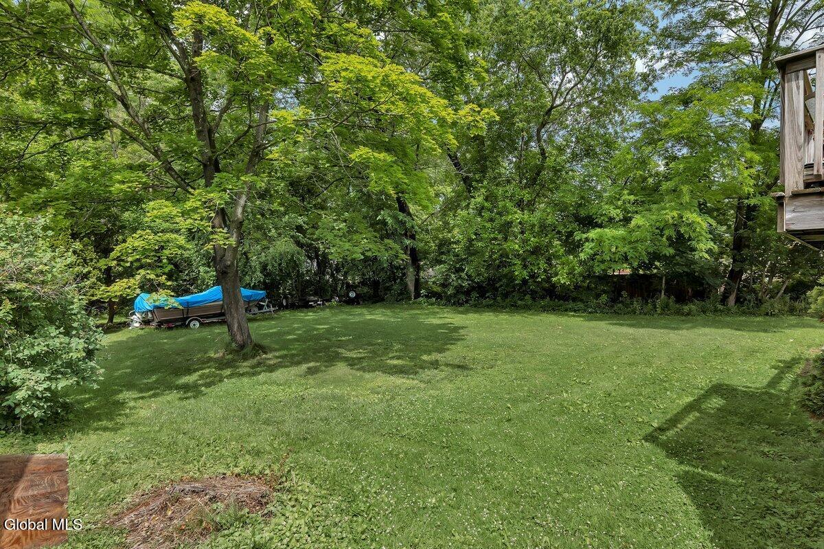 162 Consaul Road Colonie, NY 12205 - Photo 36 of 38 162 Consaul Rd-39