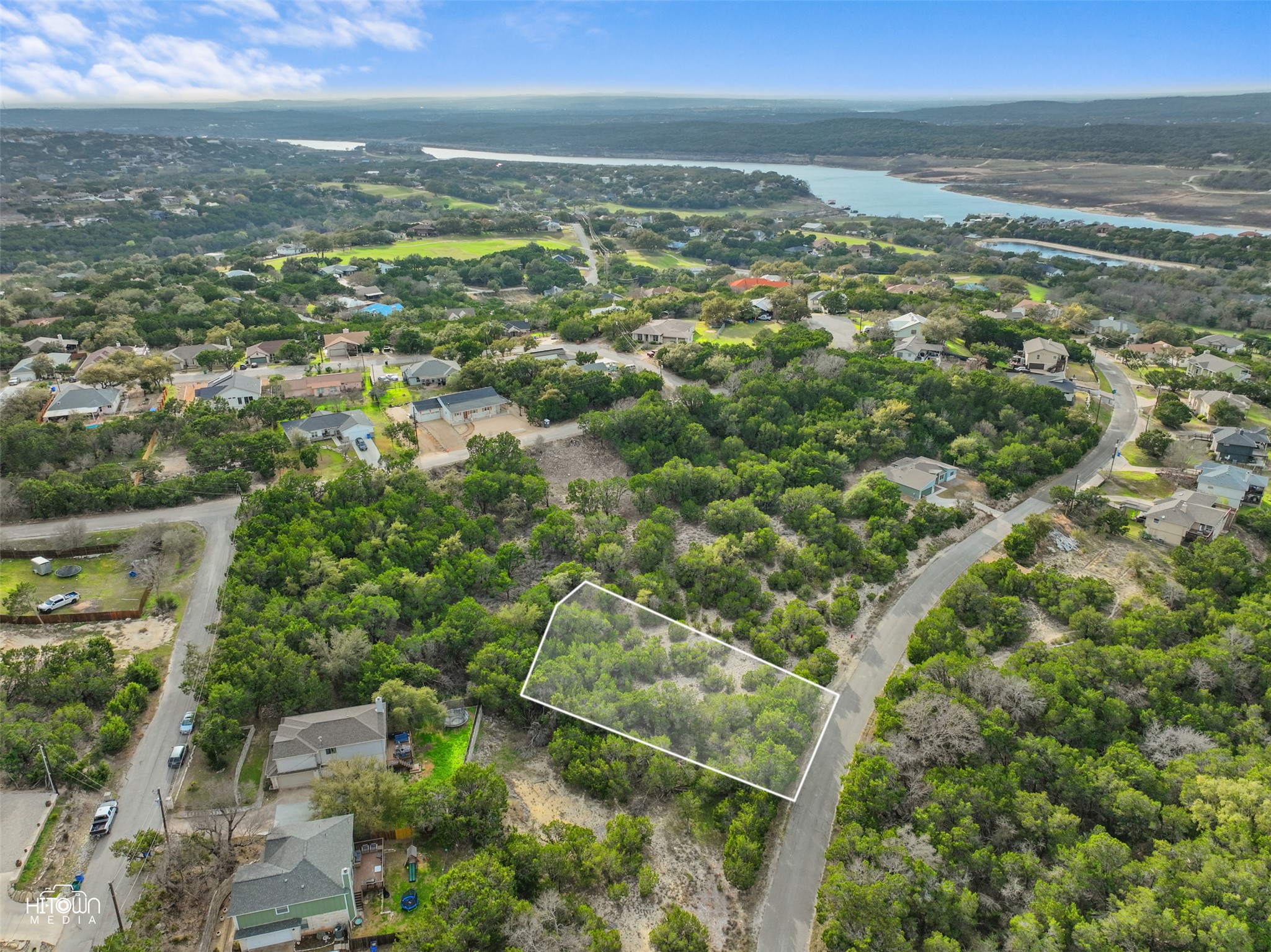 20705 Oak Ridge Lago Vista, TX 78645 - Photo 5 of 11 a view of city and ocean