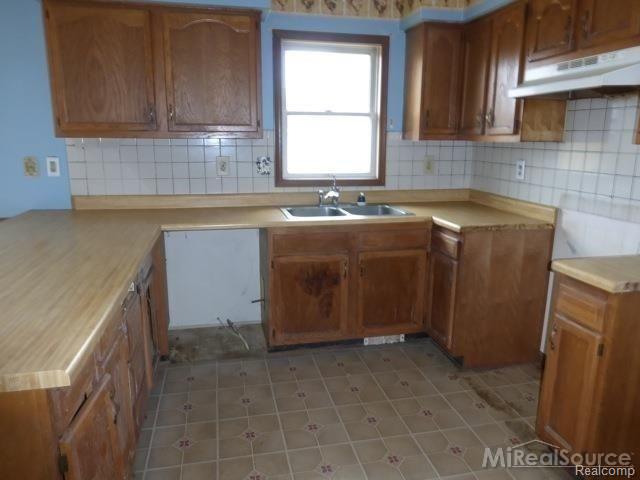 15390 Burt Road Capac, MI 48014 - Photo 5 of 14 6.JPG