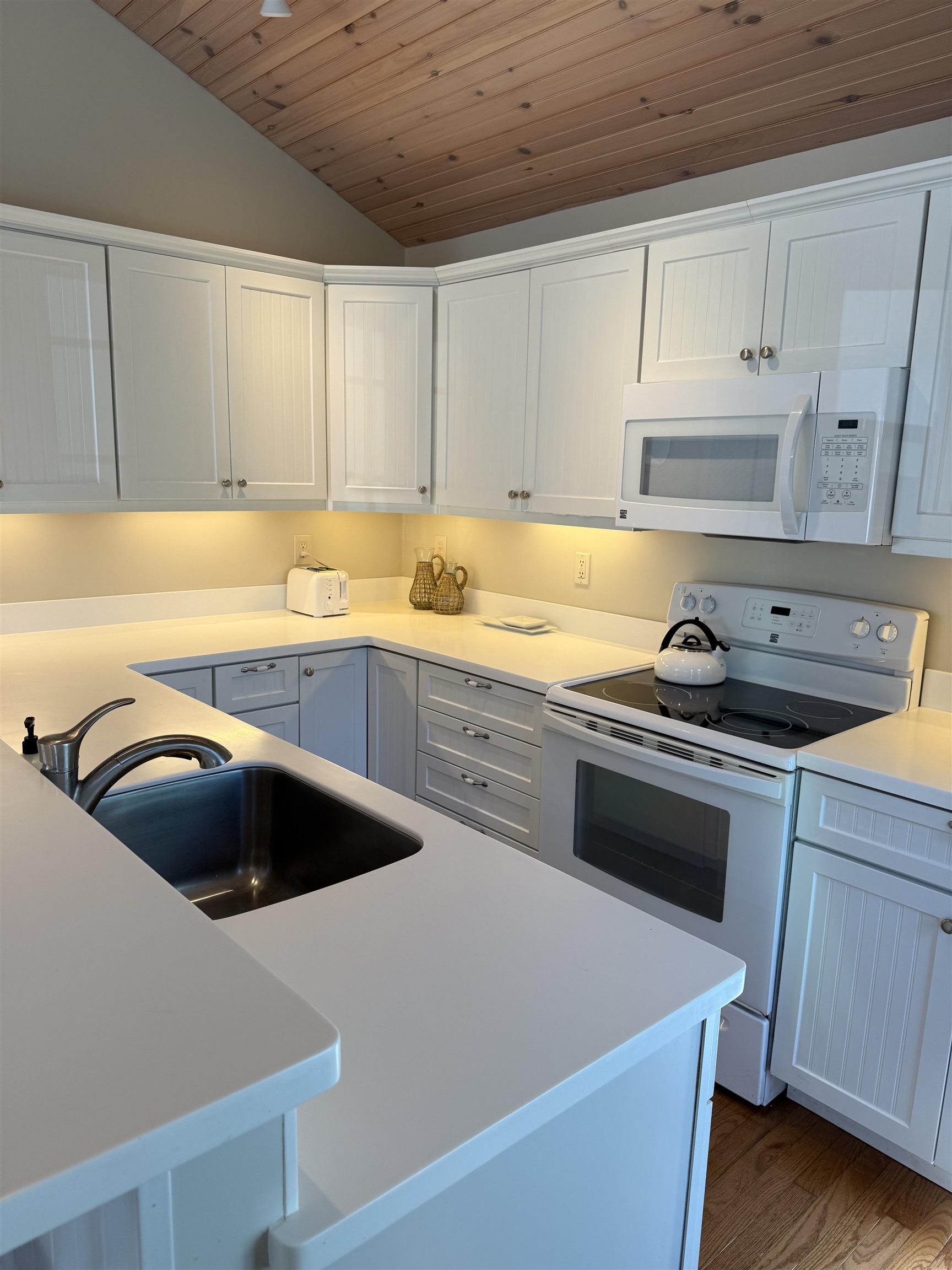 32 Cable Road, Unit 4 Rye, NH 03870 - Photo 7 of 10