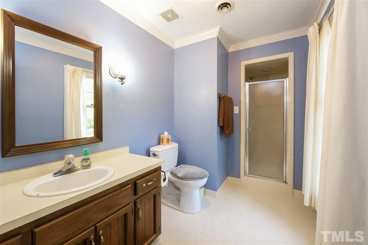 8312 Castine Court Raleigh, NC 27613 - Photo 14 of 24
