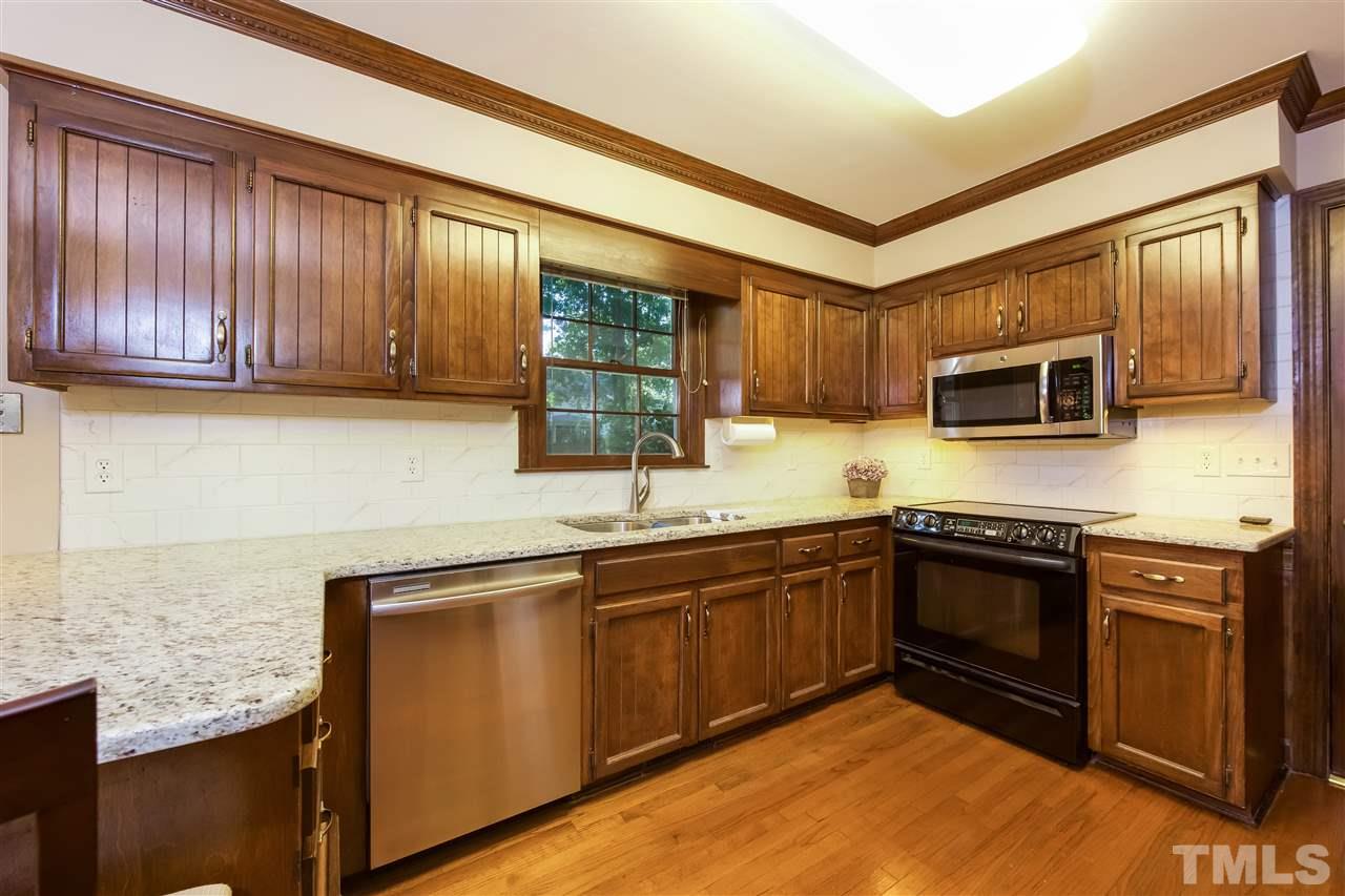 8312 Castine Court Raleigh, NC 27613 - Photo 10 of 24