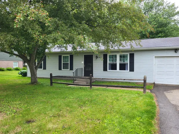 $1,500 | 1852 Churchill Downs Road, Newark, OH 43055