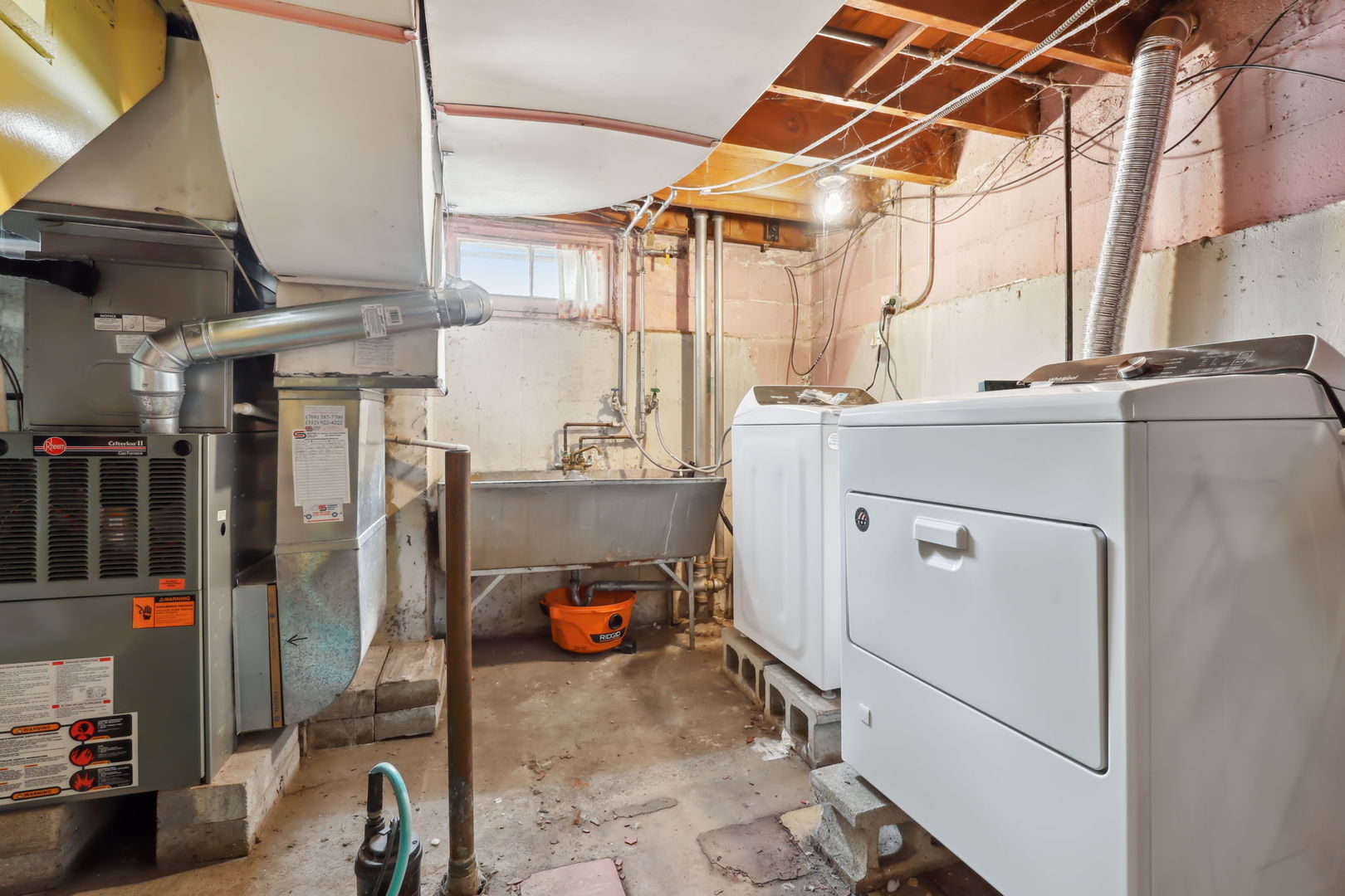 1822 23rd Avenue Melrose Park, IL 60160 - Photo 13 of 20 a utility room with dryer and washer
