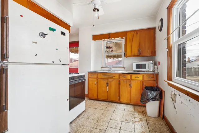 $229,000 | 1822 23rd Avenue, Melrose Park, IL 60160