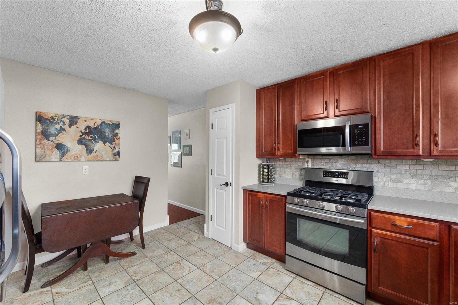 931 Chestnut Ridge Road Manchester, MO 63021 - Photo 10 of 26 Gallery Image 10