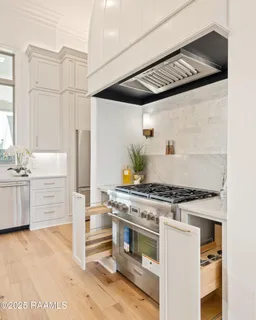 $890,000 | 221 Rue De La Rochelle, Broussard, LA 70518