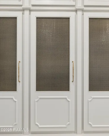 $890,000 | 221 Rue De La Rochelle, Broussard, LA 70518