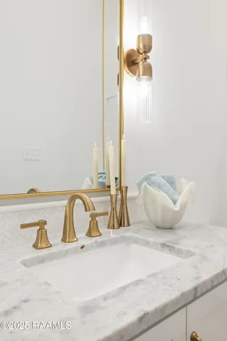 $890,000 | 221 Rue De La Rochelle, Broussard, LA 70518