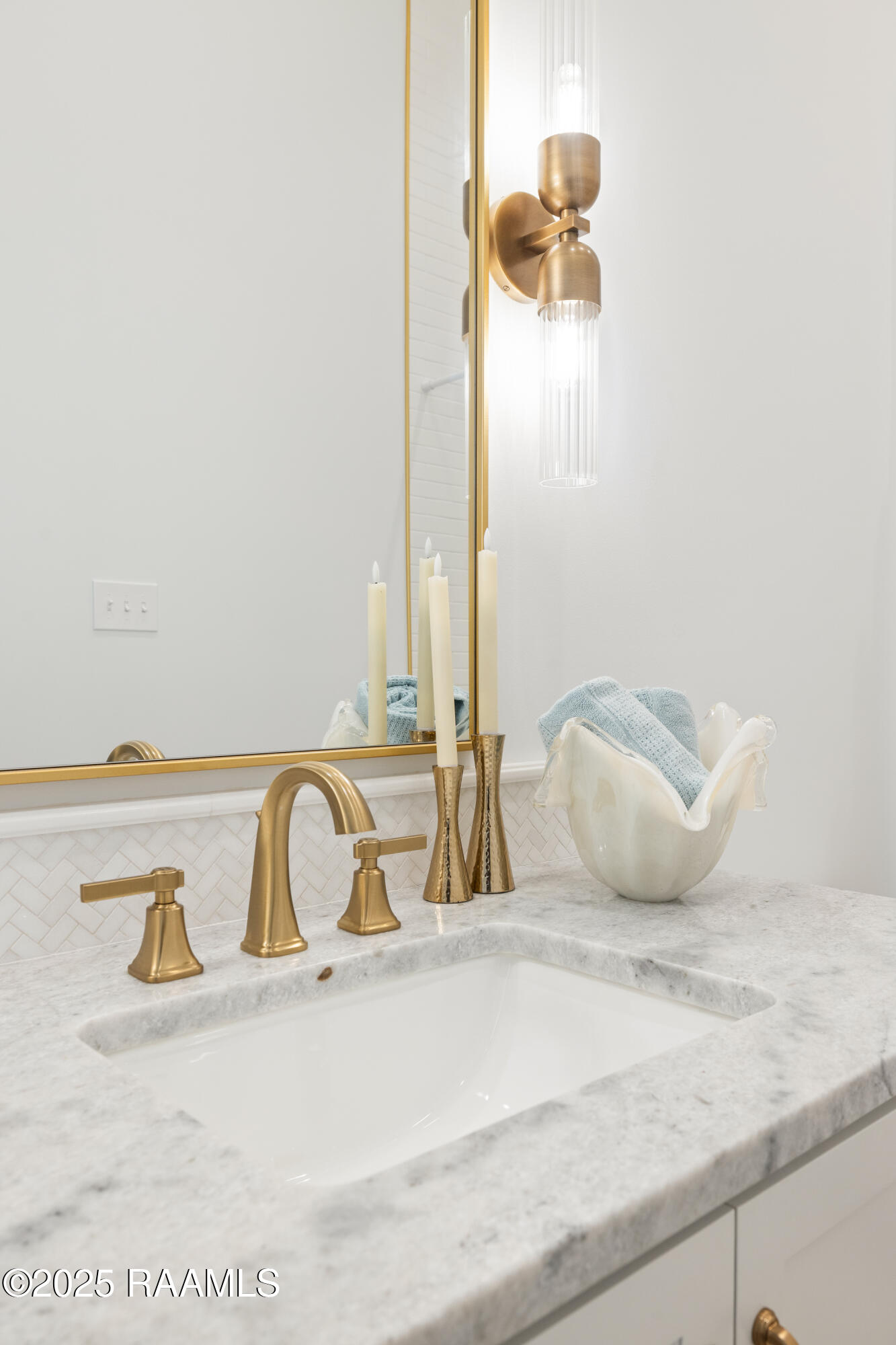 221 Rue De La Rochelle Broussard, LA 70518 - Photo 36 of 54 221 Rue De La Rochelle-42