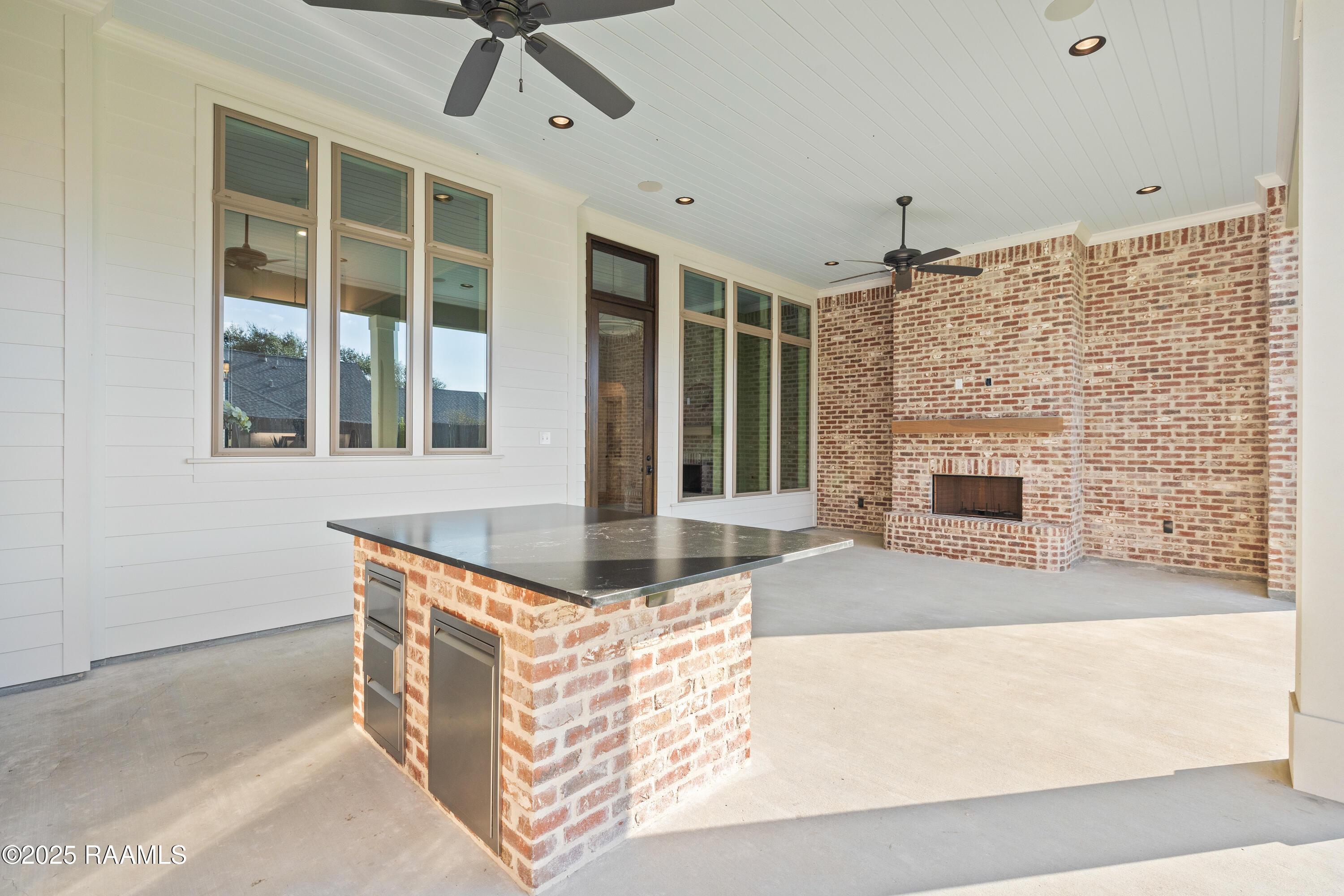 221 Rue De La Rochelle Broussard, LA 70518 - Photo 42 of 54 221 Rue De La Rochelle-48