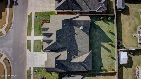 $890,000 | 221 Rue De La Rochelle, Broussard, LA 70518