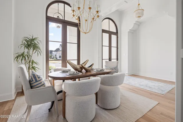 $890,000 | 221 Rue De La Rochelle, Broussard, LA 70518