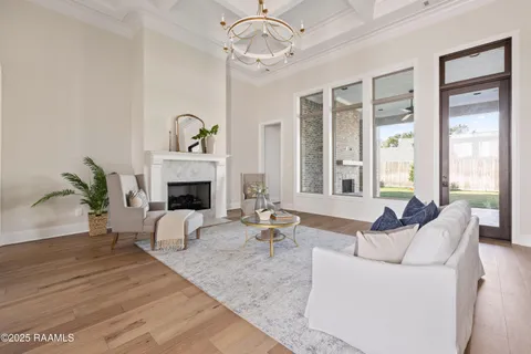 $890,000 | 221 Rue De La Rochelle, Broussard, LA 70518