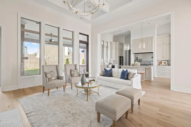 $890,000 | 221 Rue De La Rochelle, Broussard, LA 70518