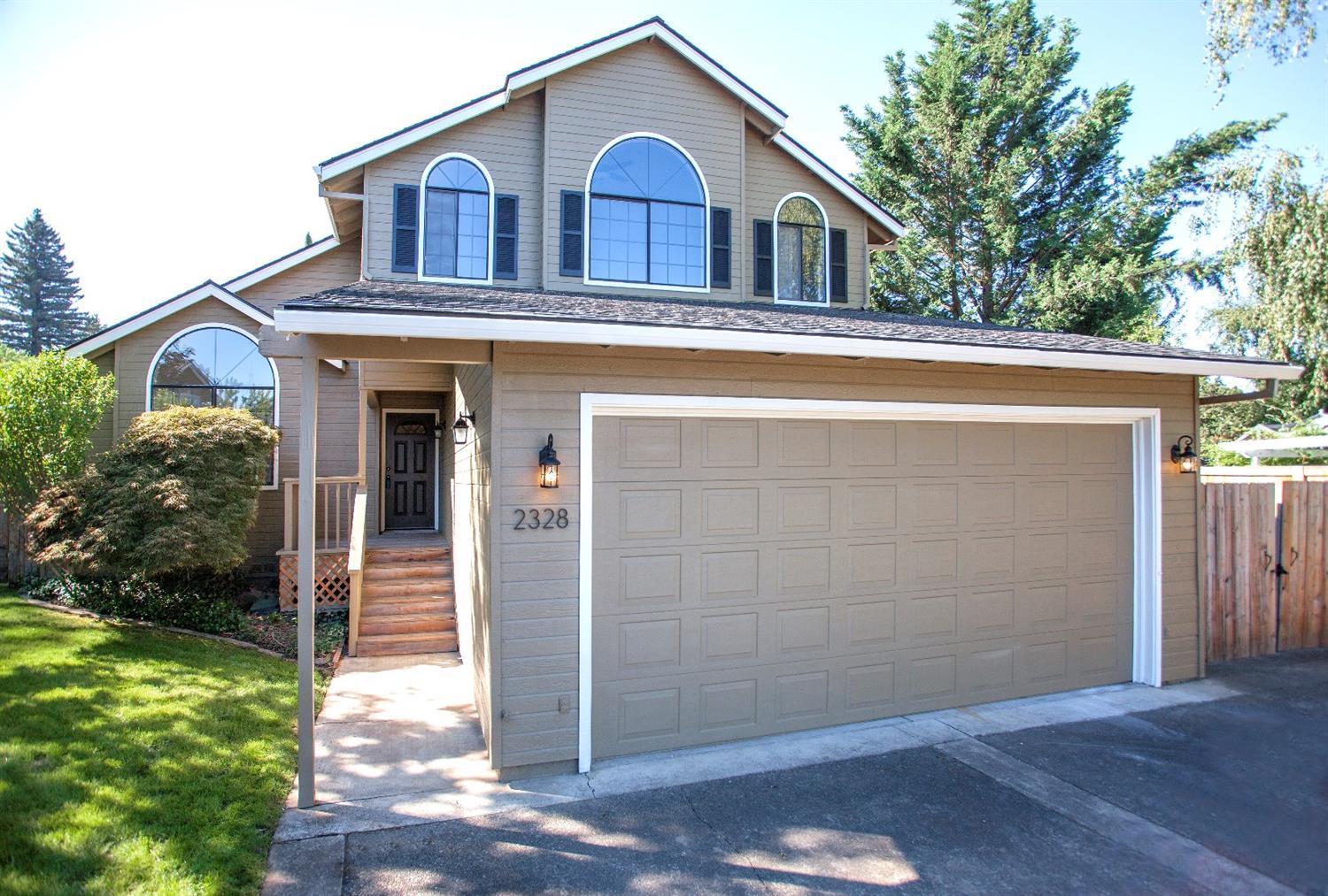 2328 Ridge Way Medford, OR 97504 - Photo 3 of 35 Additional Photo
