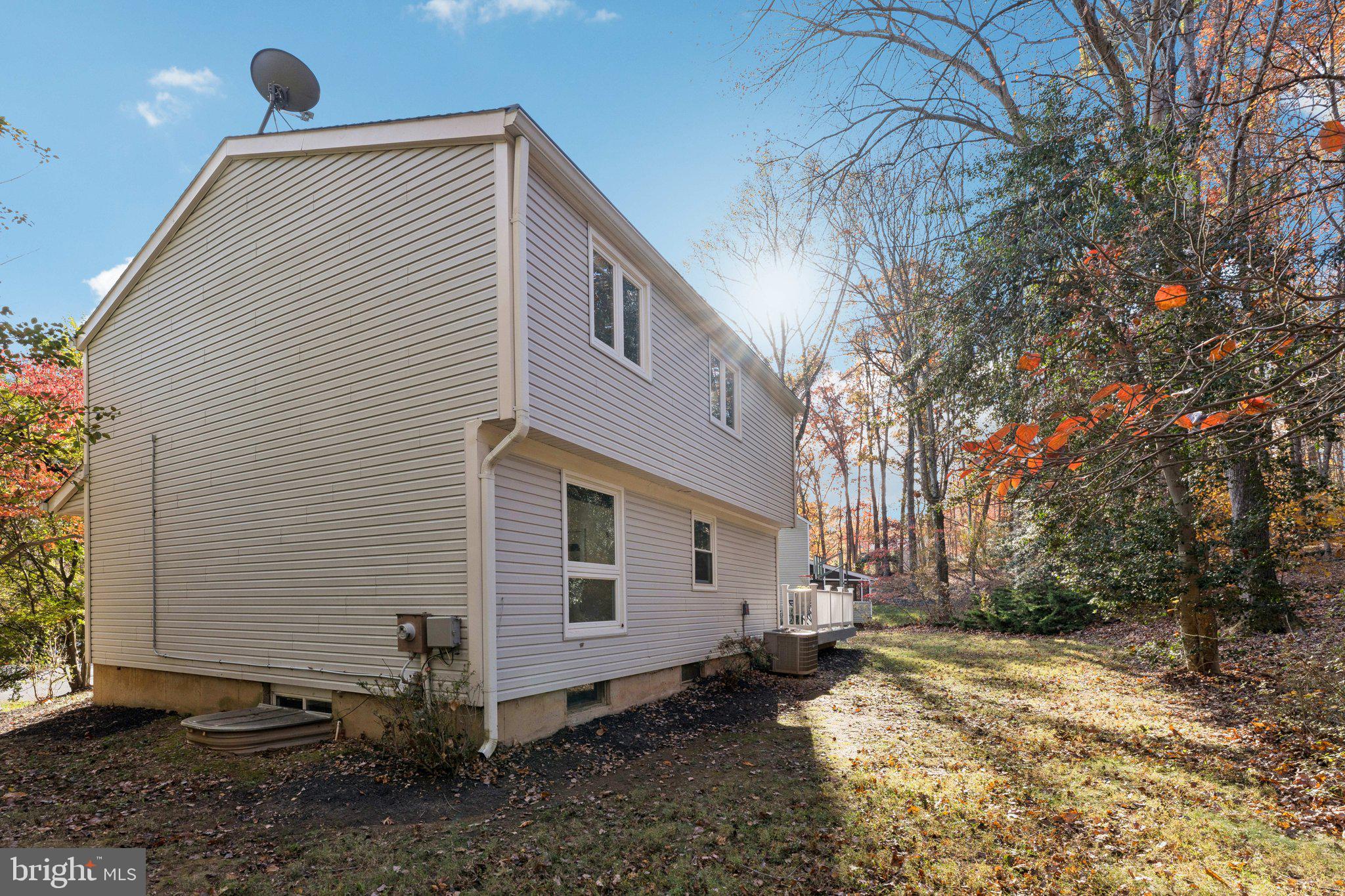 11234 Hunting Horn Lane Reston, VA 20191 - Photo 38 of 44 a view of a house with a yard