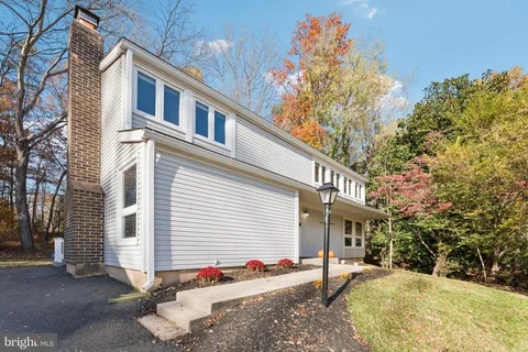 a house view with a outdoor space
