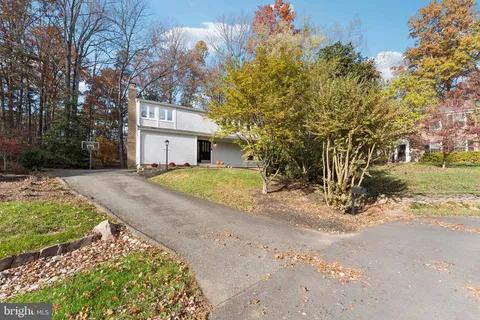 $835,000 | 11234 Hunting Horn Lane, Reston, VA 20191