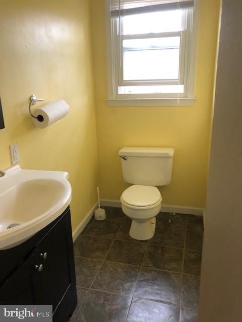 21 Rivanna Road New Castle, DE 19720 - Photo 8 of 21 Powder Room